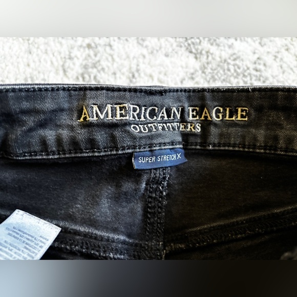 American Eagle Super Skinny Ripped Front and Back Black Jeans Size: 2 Regular - Picture 5 of 5